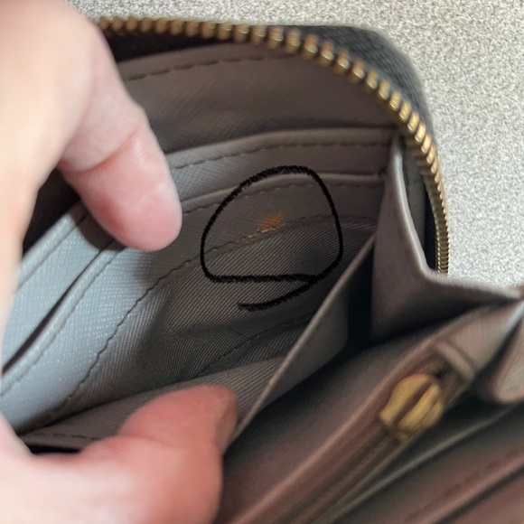 Vintage Fossil Black Leather Zip Around Wallet - Picture 12 of 13